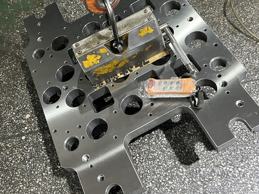 Основание прессформы впрыски CNC подвергая механической обработке с 1,2738/1,2083/P80/D2/H13